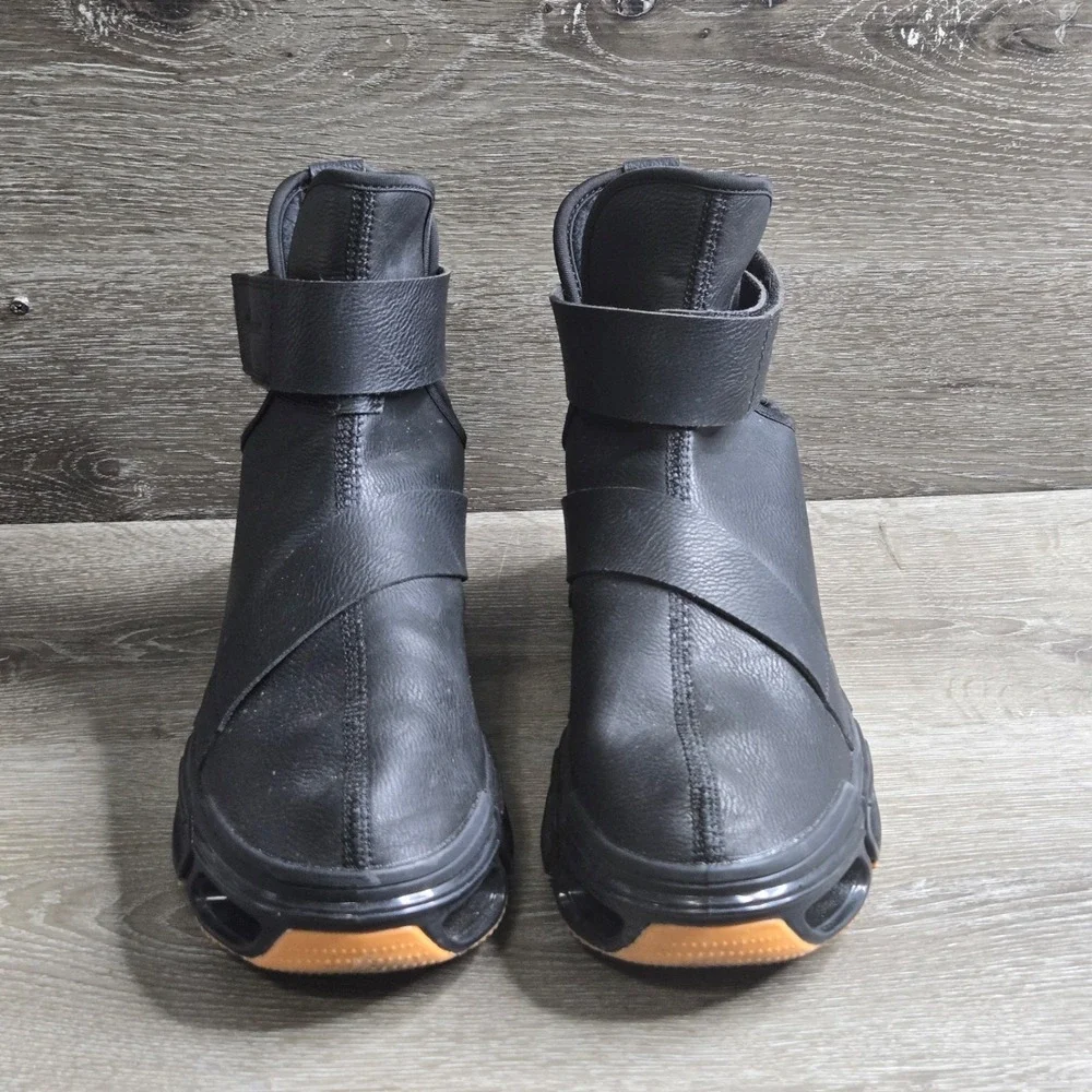 Comanier Waterproof Hiking Boots Black Size 42 Leather Sports Camping Hunting